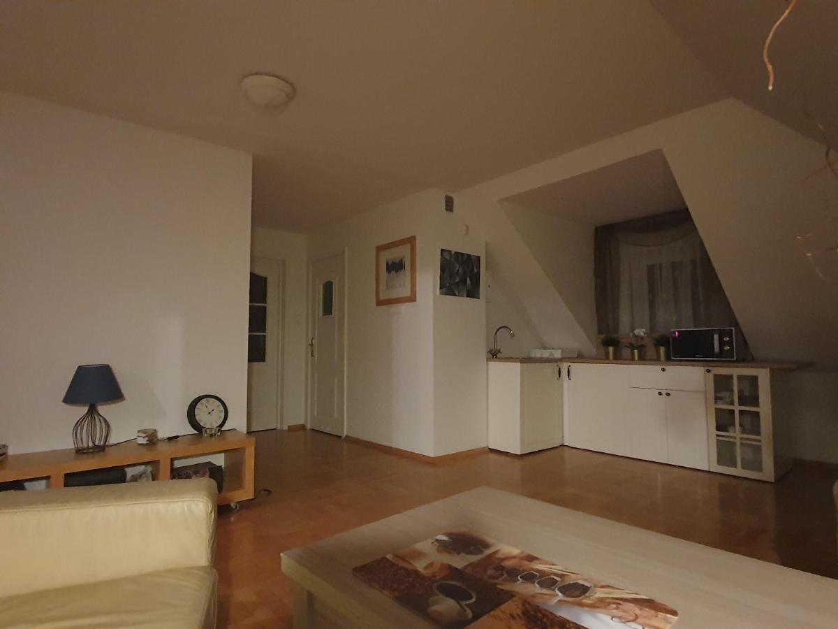 Mieszko Rooms Legionowo Luaran gambar
